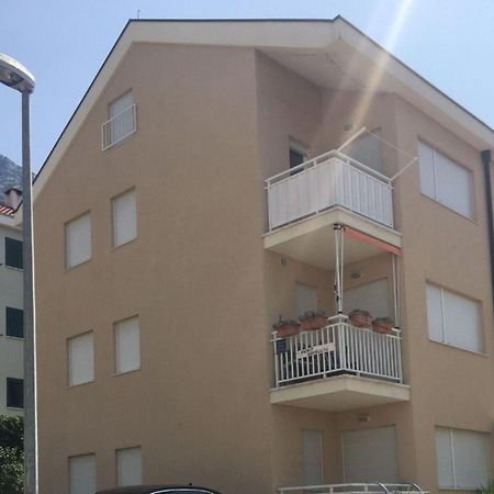 Apartment Zdrave - Free Parking Makarska Esterno foto